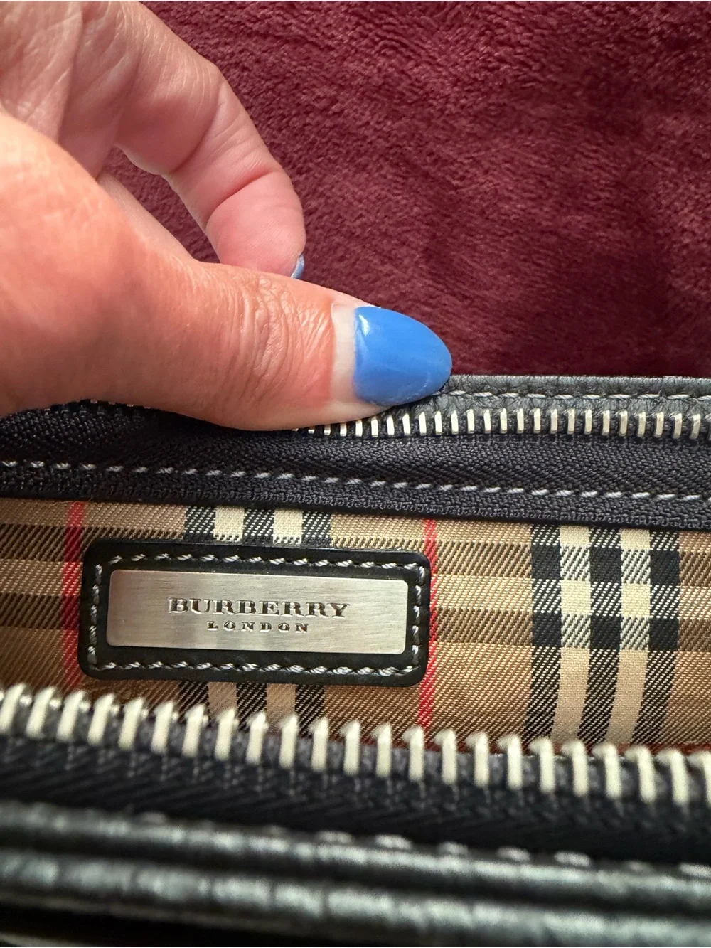Burberry London Black Pebbled Leather Wristlet Clutch Pouch Bag Nova Check